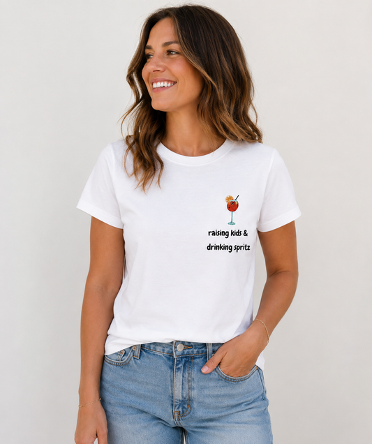 T-shirt raising kids & drinking spritz