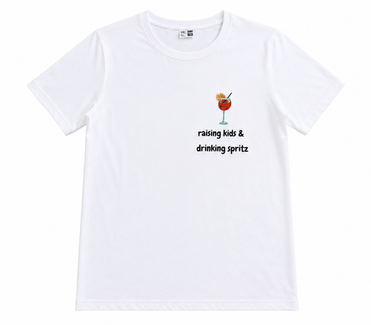 T-shirt raising kids & drinking spritz